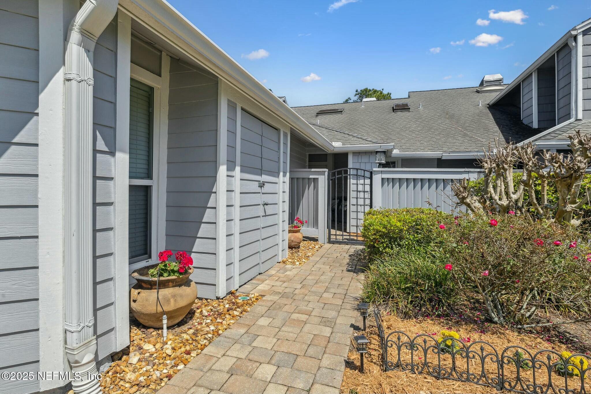 Townhouse in Ponte Vedra Beach FL 111 WILLOW POND Lane 1.jpg