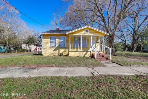 Single Family Residence in Jacksonville FL 1533 W 16TH Street.jpg