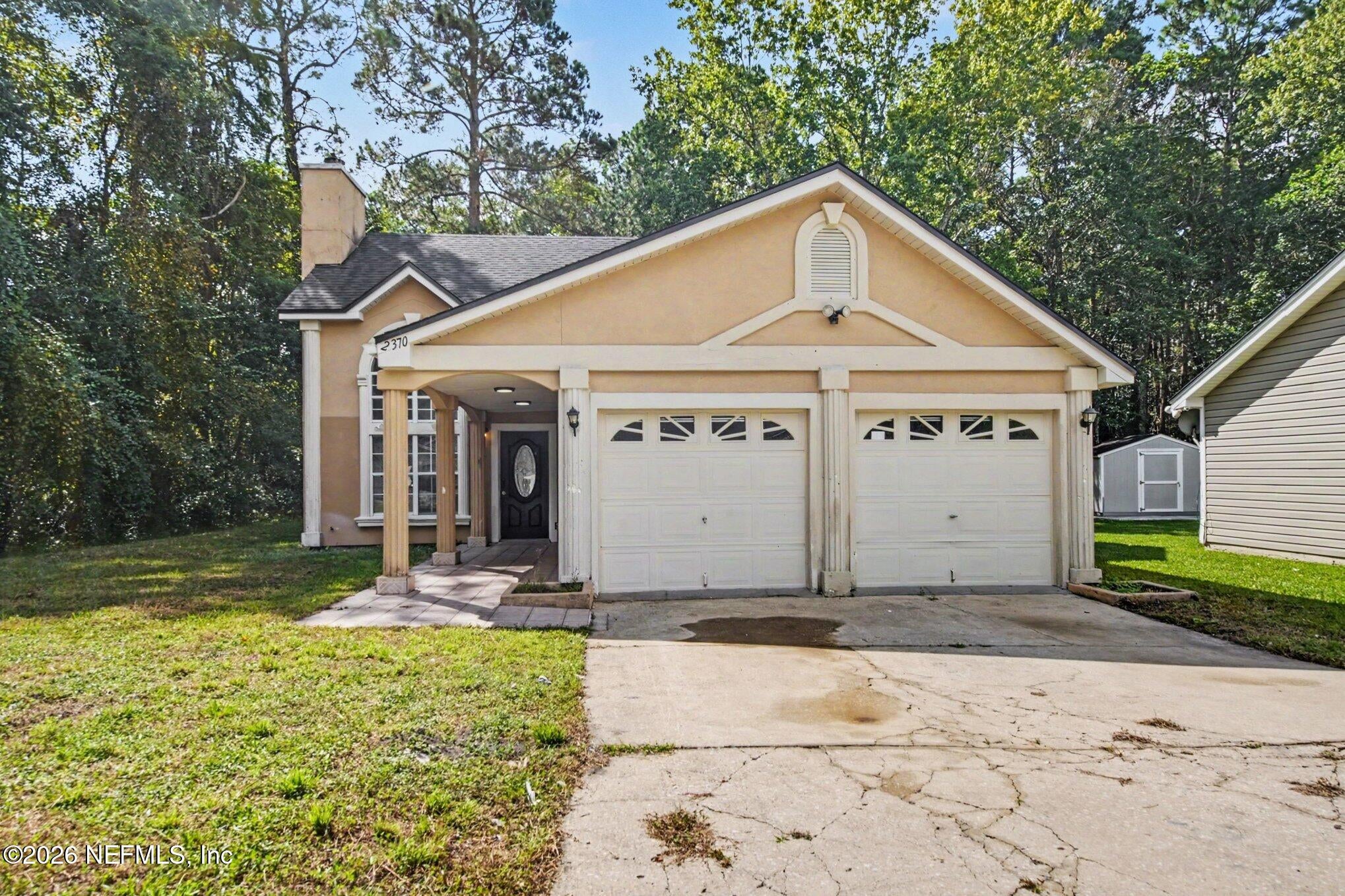 2370 Blossom Ridge Dr, Jacksonville, FL 32218