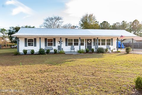 Single Family Residence in Glen St. Mary FL 6582 HAMILTON CREWS Road.jpg
