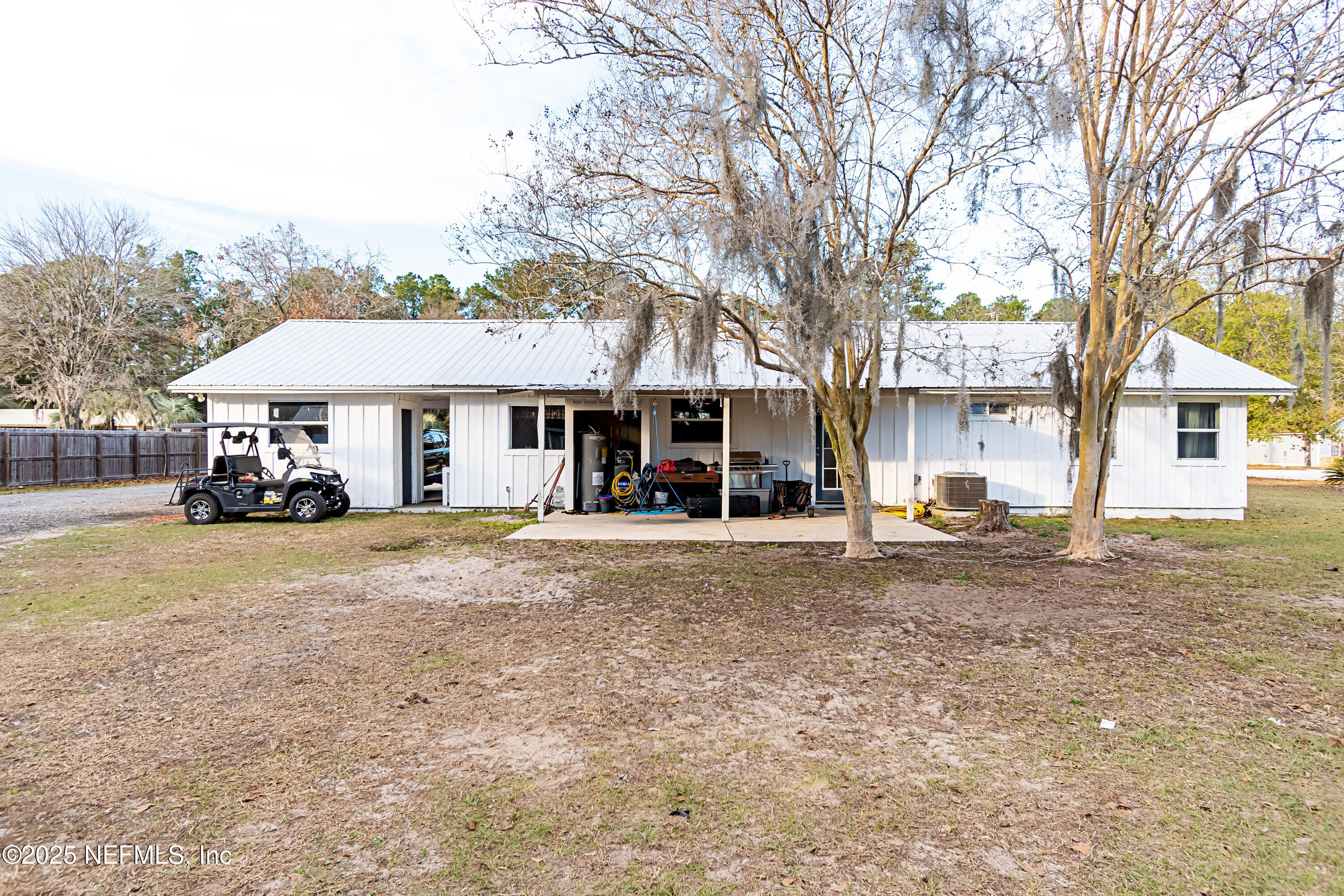 Single Family Residence in Glen St. Mary FL 6582 HAMILTON CREWS Road 16.jpg