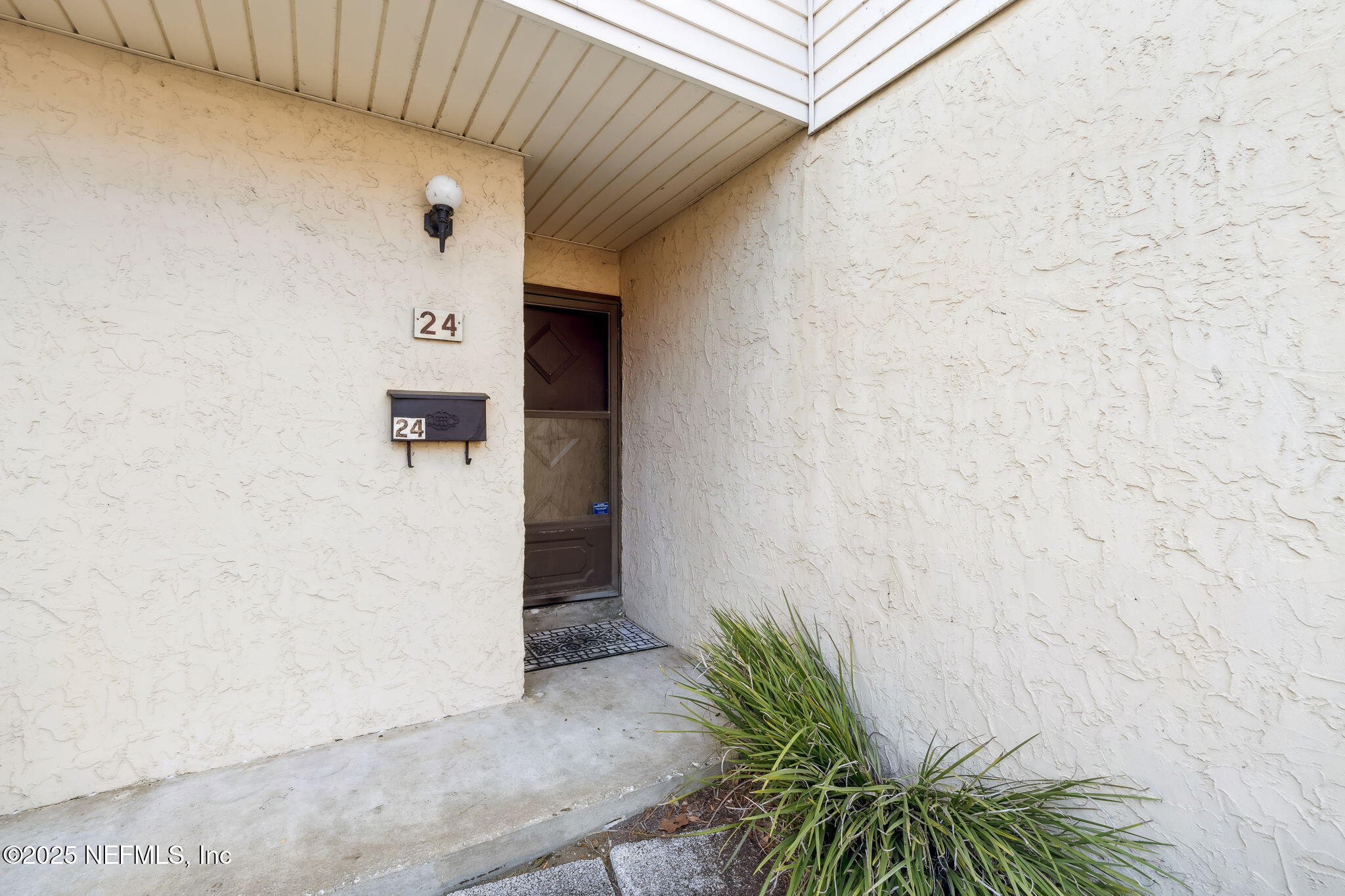 Condominium in Jacksonville FL 5400 LA MOYA Avenue #24 27.jpg