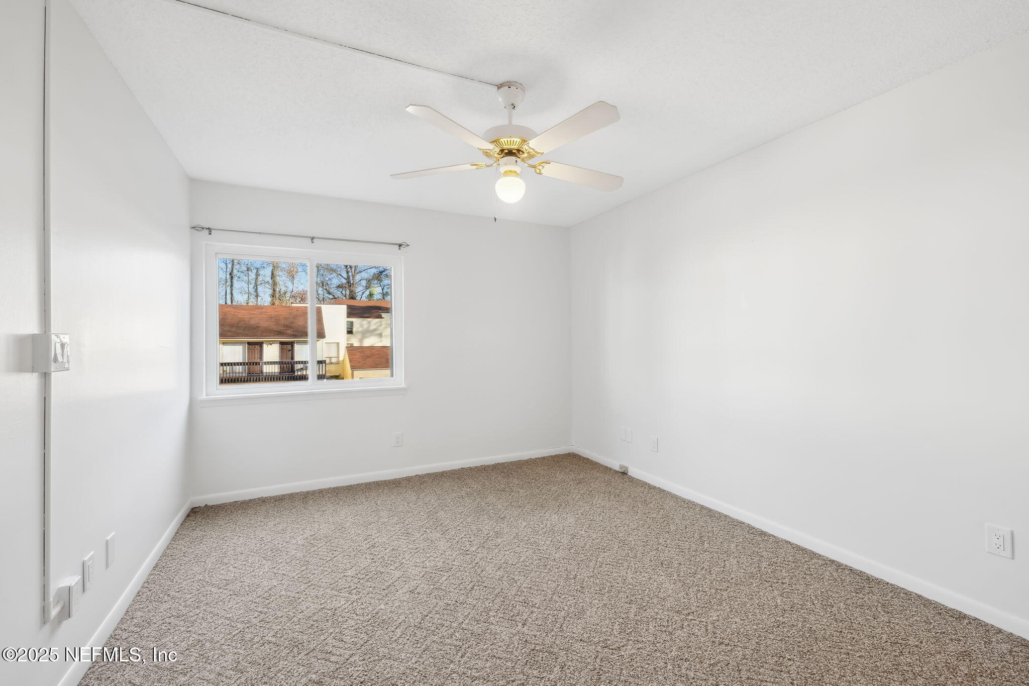 Condominium in Jacksonville FL 5400 LA MOYA Avenue #24 22.jpg