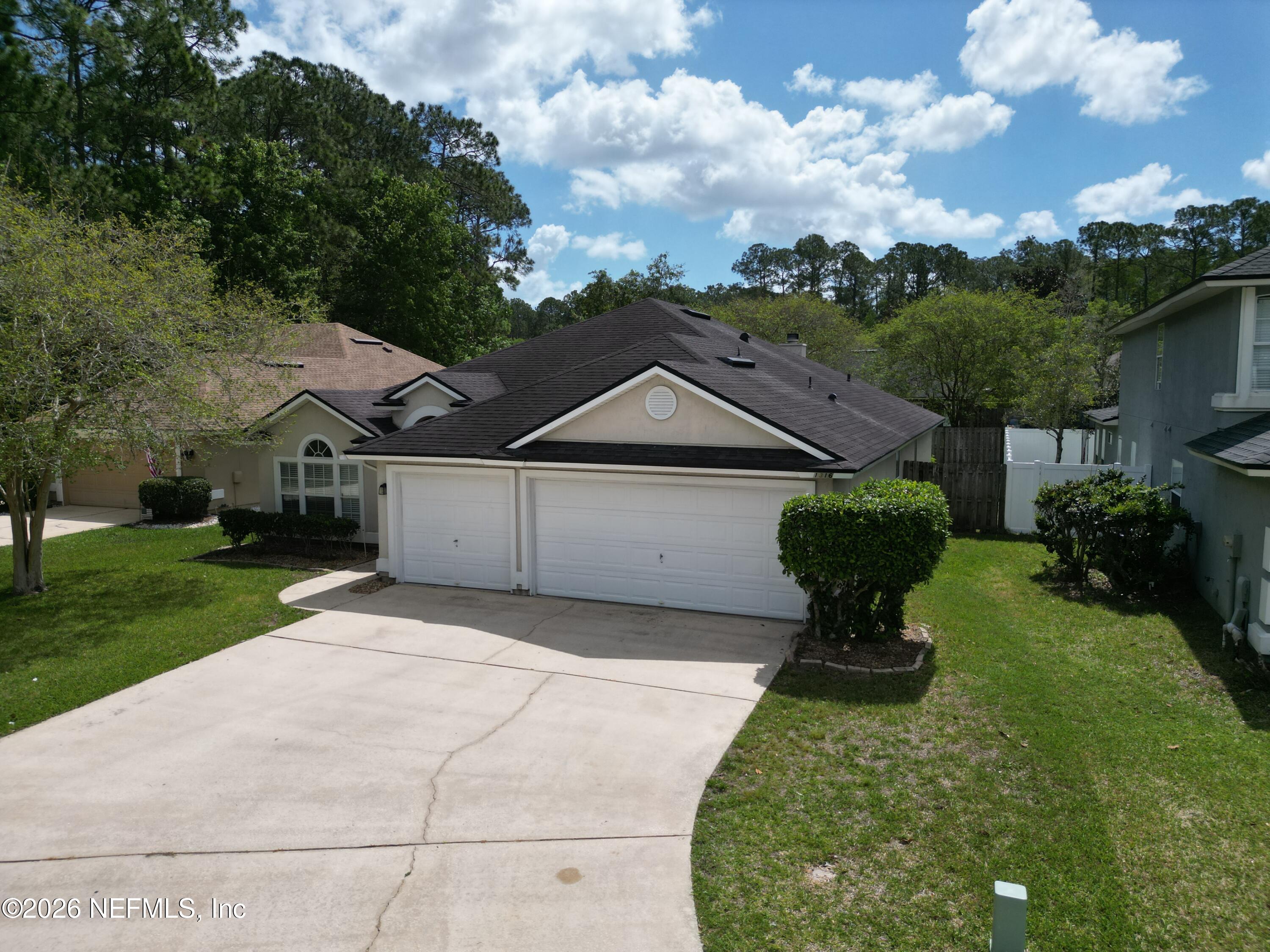 1316 E Chinaberry Ct, Saint Johns, FL 32259 photo
