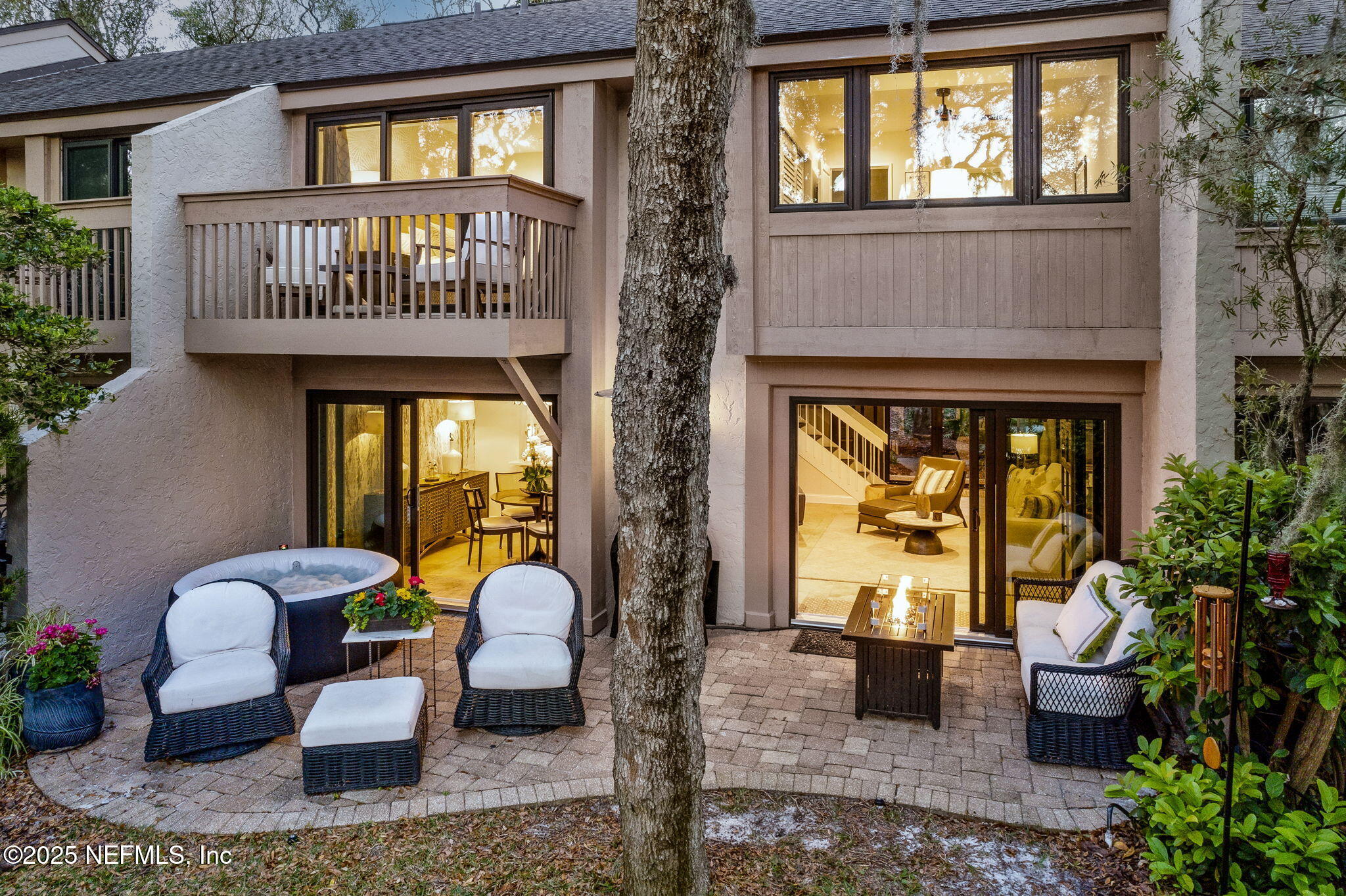 Condominium in Fernandina Beach FL 2055 BEACH WOOD Road 1.jpg