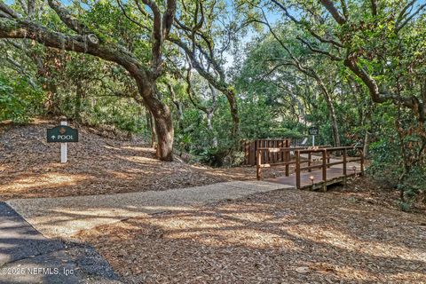 Condominium in Fernandina Beach FL 2055 BEACH WOOD Road 76.jpg