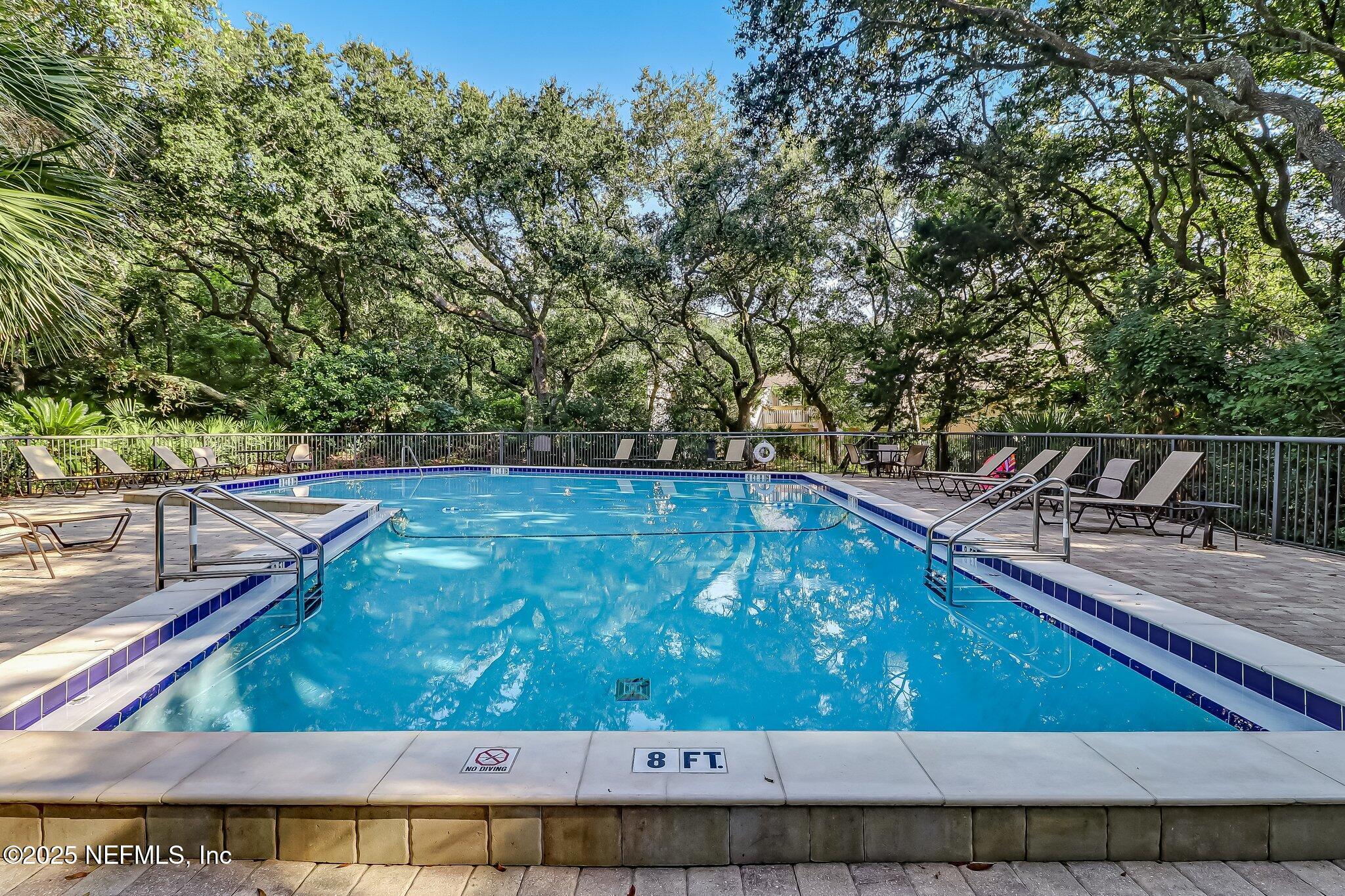 Condominium in Fernandina Beach FL 2055 BEACH WOOD Road 77.jpg