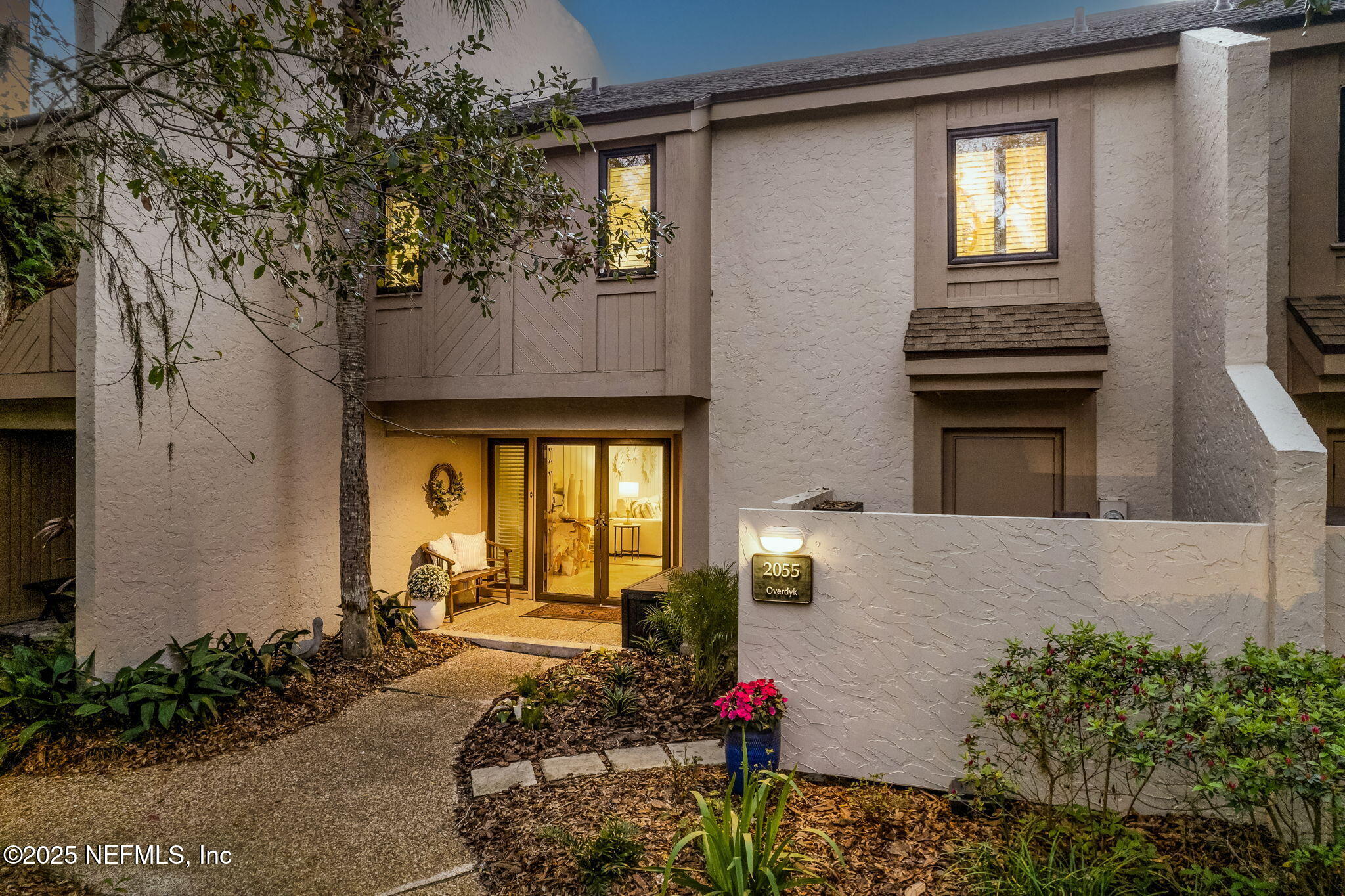 Condominium in Fernandina Beach FL 2055 BEACH WOOD Road 0.jpg
