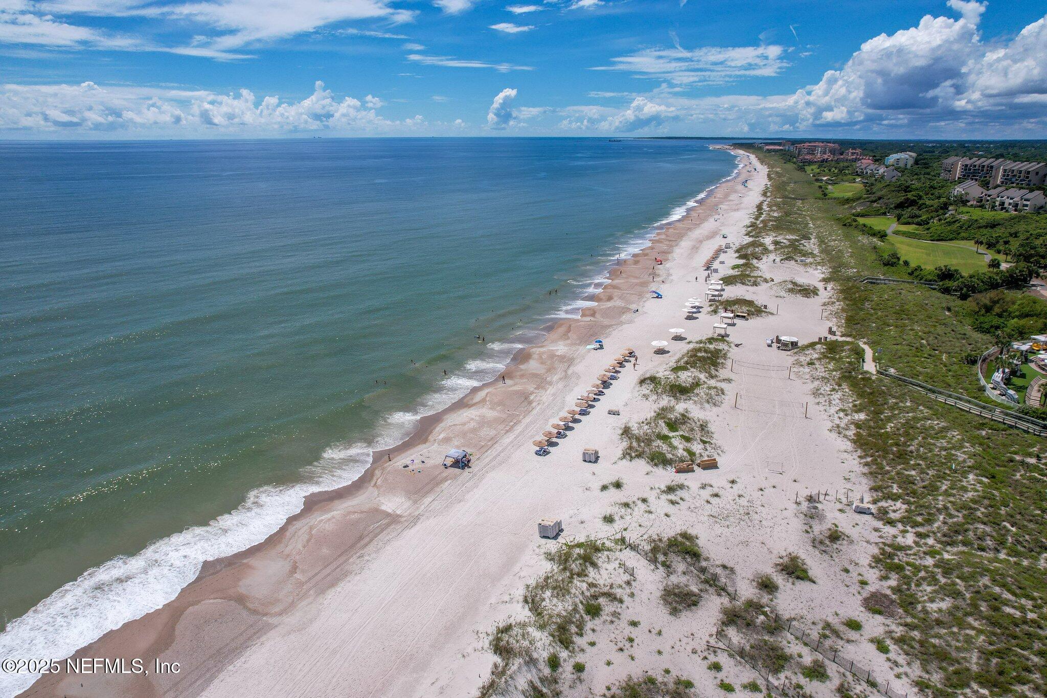 Condominium in Fernandina Beach FL 2055 BEACH WOOD Road 84.jpg