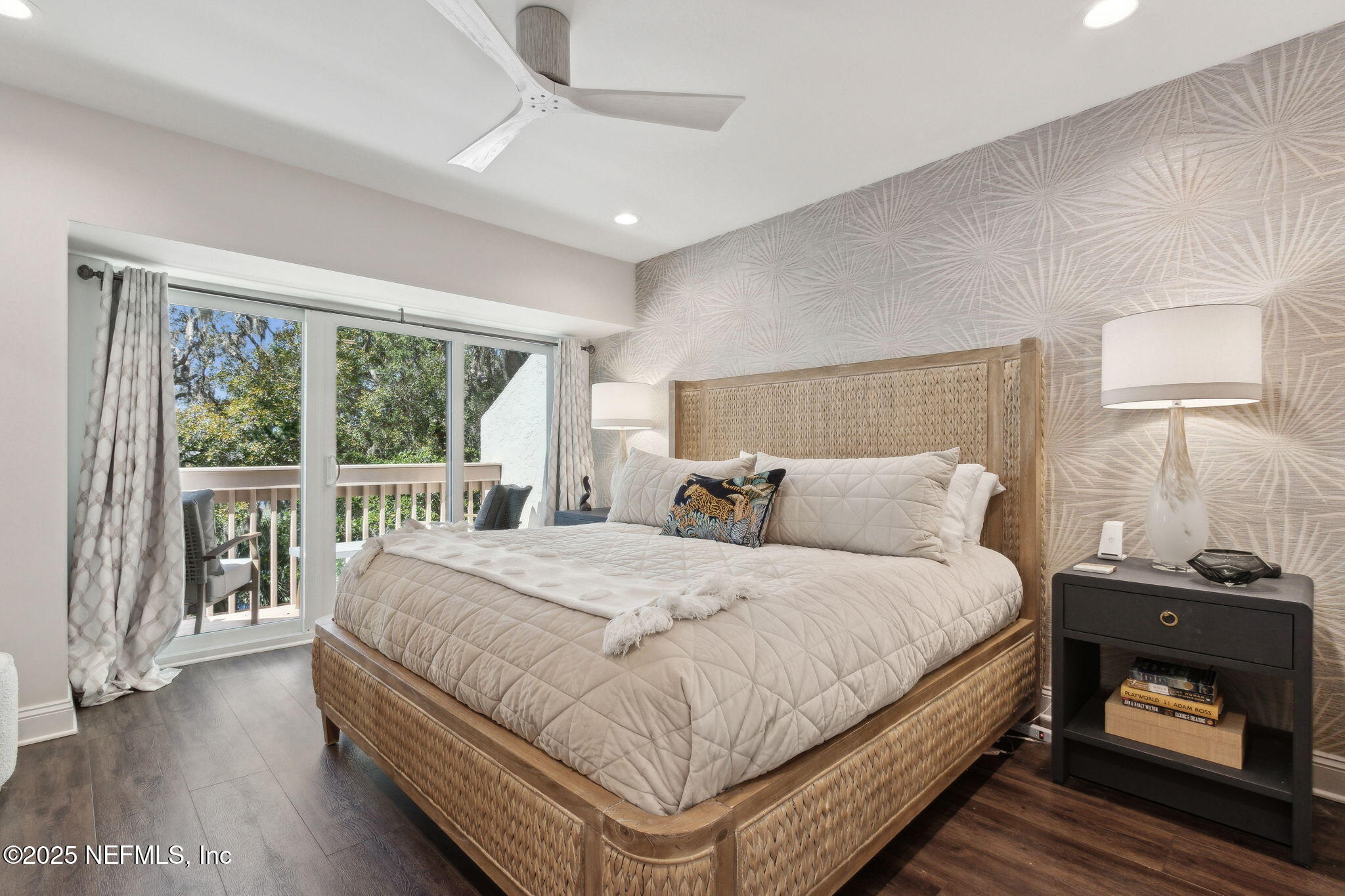 Condominium in Fernandina Beach FL 2055 BEACH WOOD Road 29.jpg