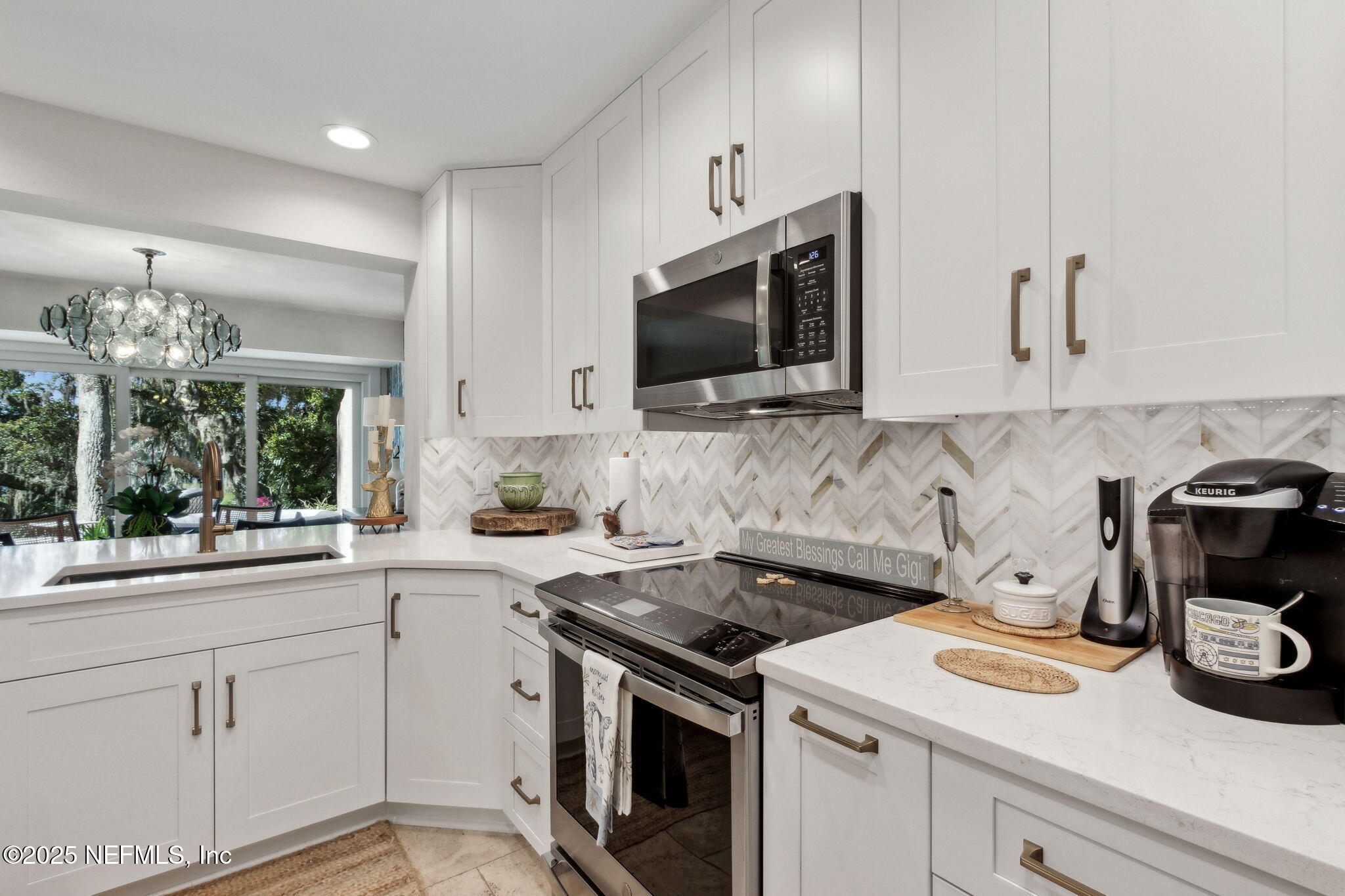 Condominium in Fernandina Beach FL 2055 BEACH WOOD Road 19.jpg