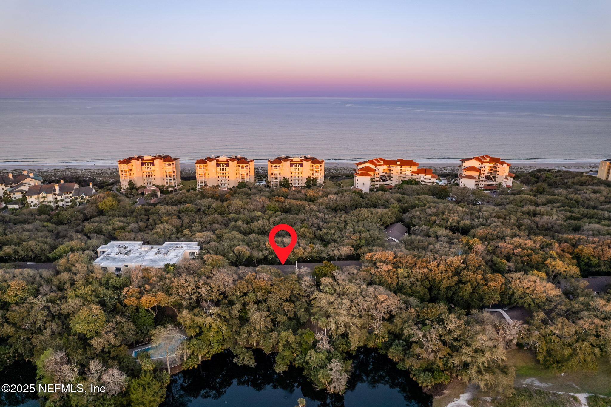 Condominium in Fernandina Beach FL 2055 BEACH WOOD Road 4.jpg