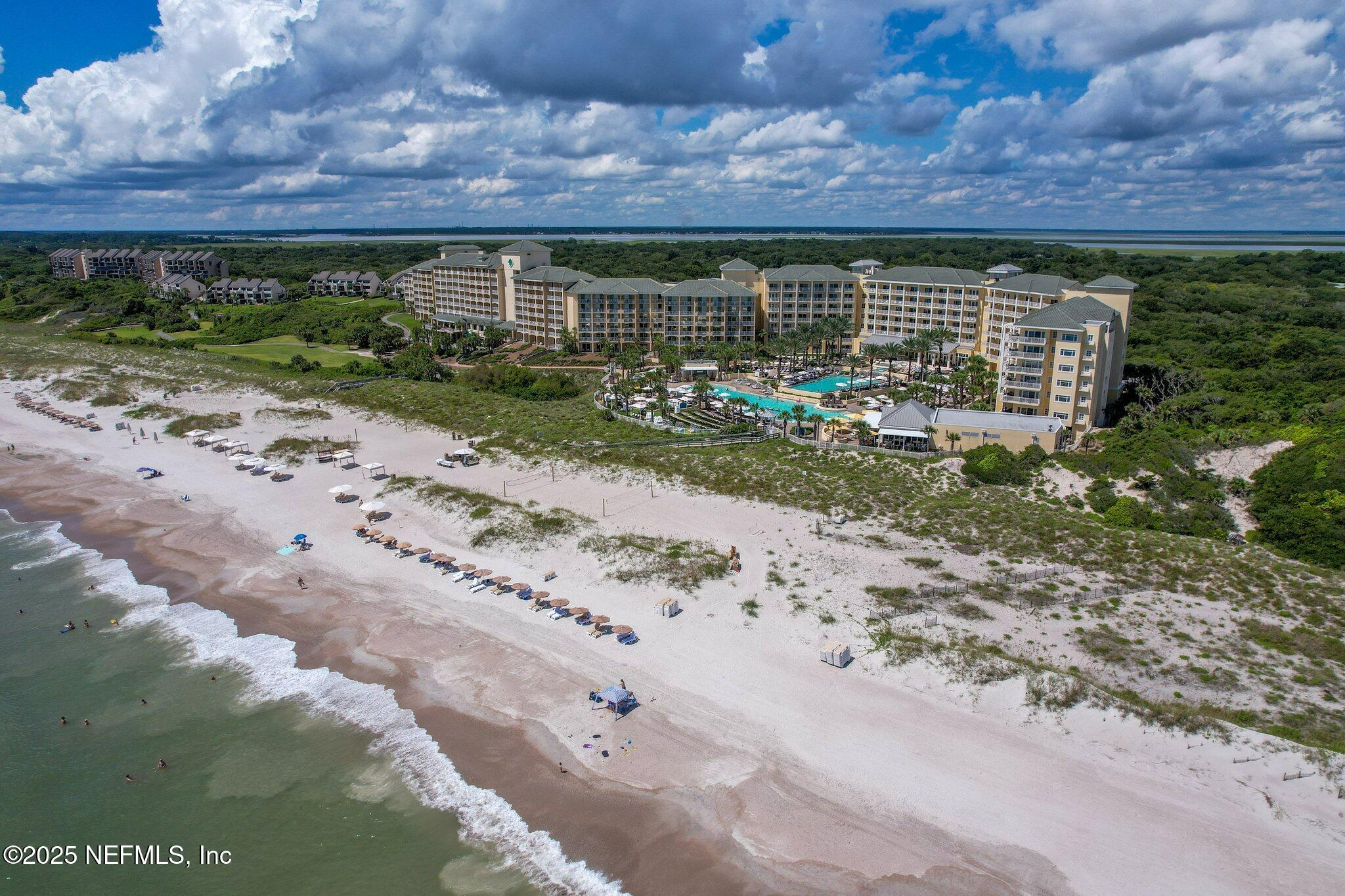 Condominium in Fernandina Beach FL 2055 BEACH WOOD Road 83.jpg