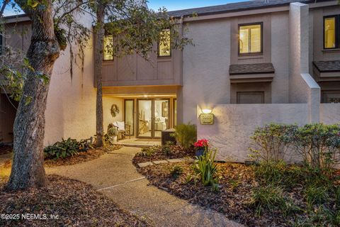 Condominium in Fernandina Beach FL 2055 BEACH WOOD Road 73.jpg