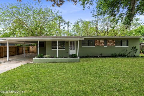 Single Family Residence in Jacksonville FL 6768 DAUGHTRY Boulevard.jpg