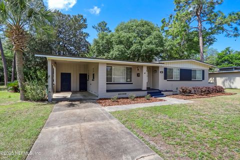 Single Family Residence in Jacksonville FL 6924 WAIKIKI Road.jpg