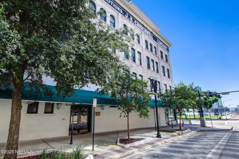 Condominium in Jacksonville FL 301 E BAY Street #405 41.jpg