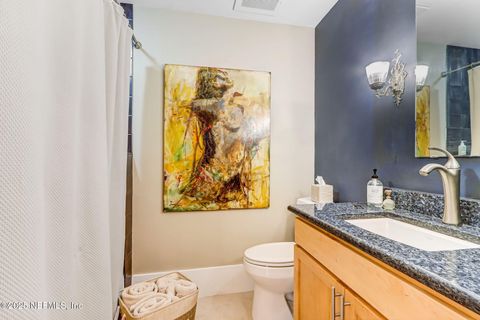 Condominium in Jacksonville FL 301 E BAY Street #405 16.jpg