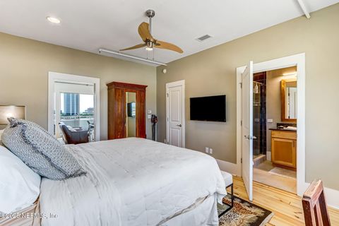 Condominium in Jacksonville FL 301 E BAY Street #405 30.jpg
