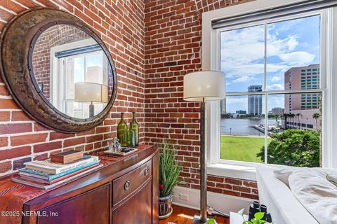 Condominium in Jacksonville FL 301 E BAY Street #405 12.jpg