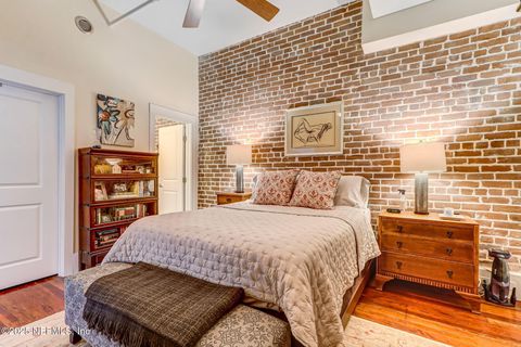 Condominium in Jacksonville FL 301 E BAY Street #405 17.jpg