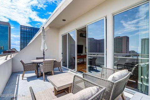 Condominium in Jacksonville FL 301 E BAY Street #405 31.jpg