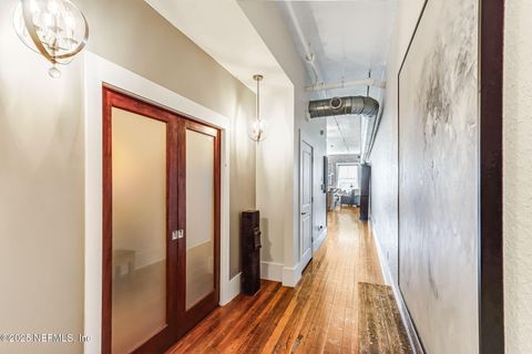 Condominium in Jacksonville FL 301 E BAY Street #405 7.jpg
