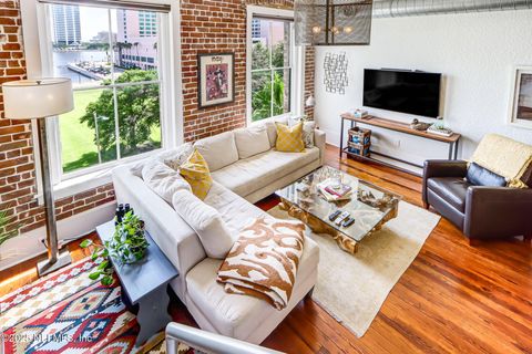 Condominium in Jacksonville FL 301 E BAY Street #405 4.jpg