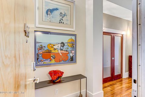 Condominium in Jacksonville FL 301 E BAY Street #405 5.jpg