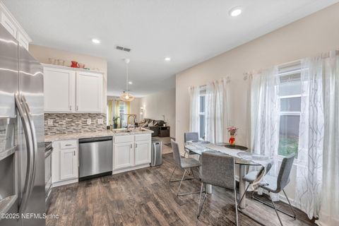 Townhouse in Jacksonville FL 8115 ECHO SPRINGS Road 11.jpg