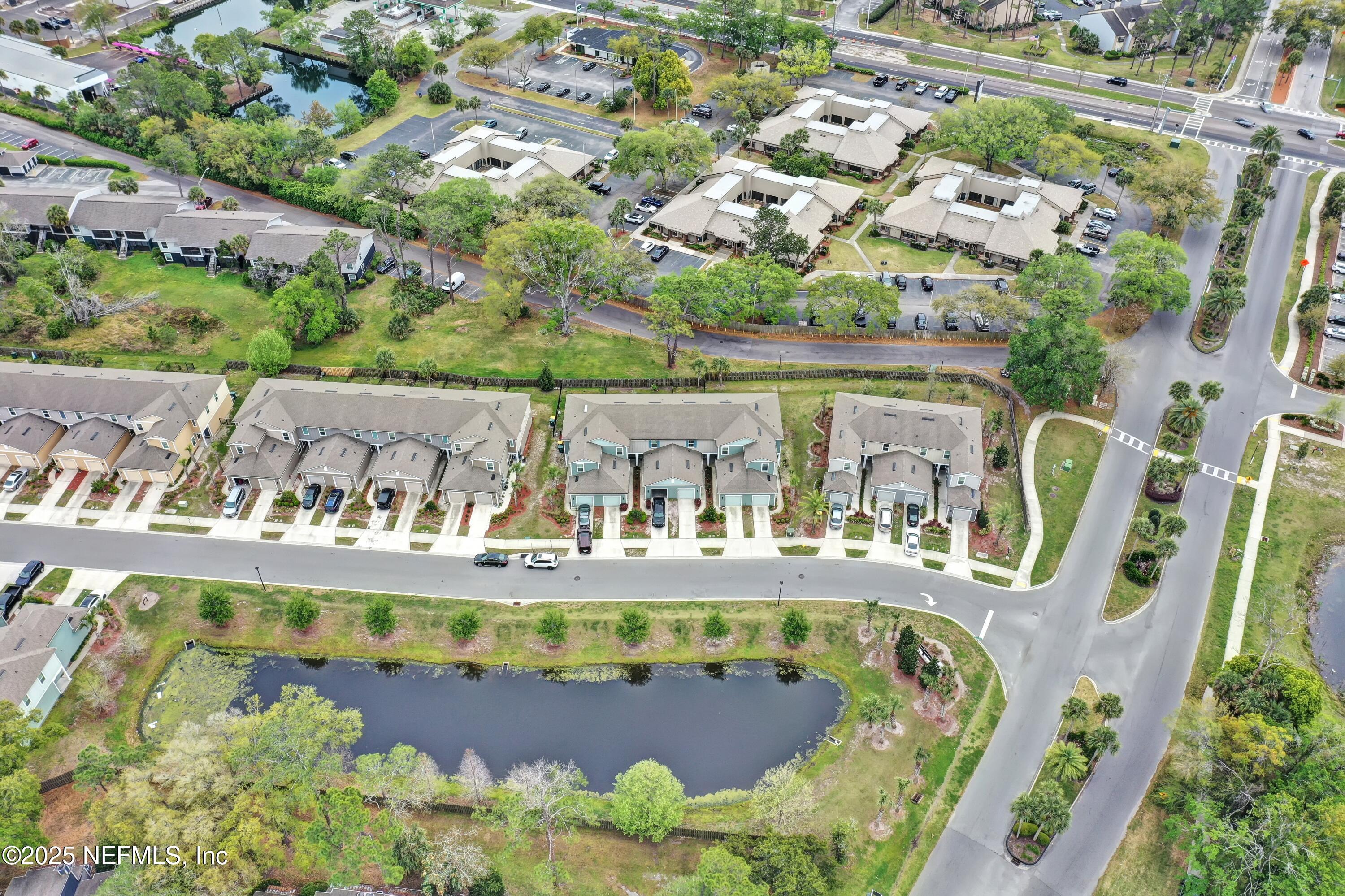 Townhouse in Jacksonville FL 8115 ECHO SPRINGS Road 26.jpg