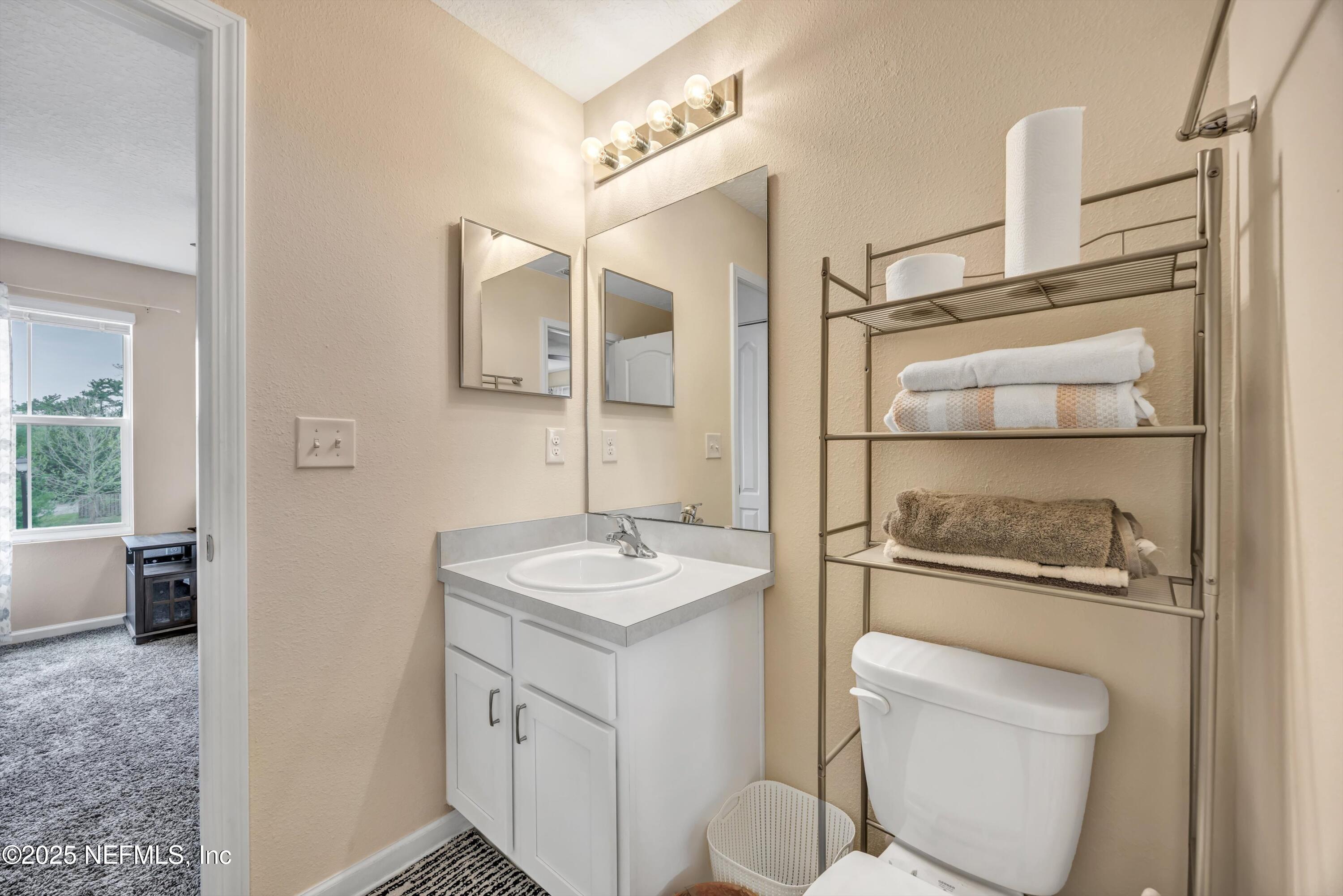 Townhouse in Jacksonville FL 8115 ECHO SPRINGS Road 12.jpg