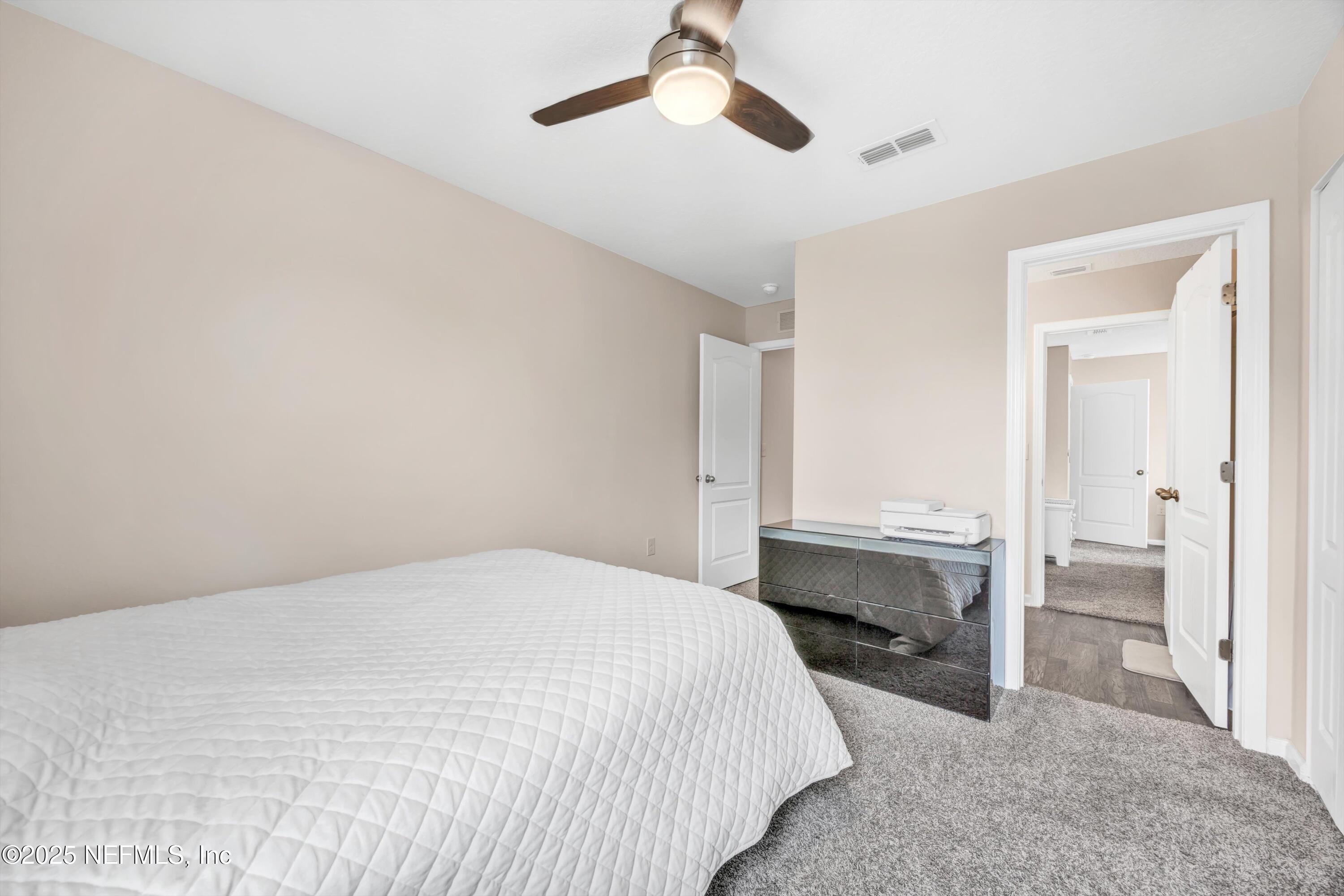 Townhouse in Jacksonville FL 8115 ECHO SPRINGS Road 21.jpg
