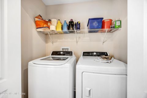 Townhouse in Jacksonville FL 8115 ECHO SPRINGS Road 22.jpg