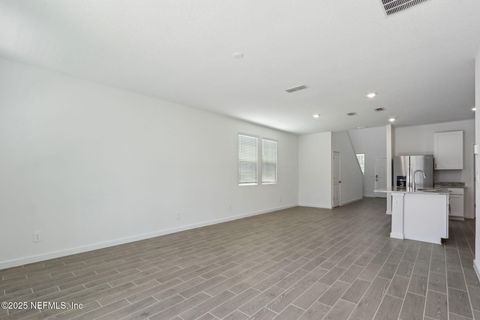 Single Family Residence in Jacksonville FL 10795 LISHWOOD Way 7.jpg