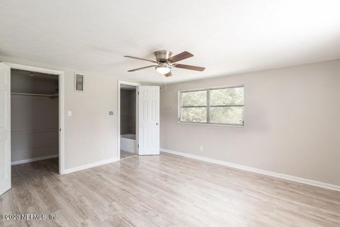 Single Family Residence in Jacksonville FL 727 ANTIGUA Road 11.jpg