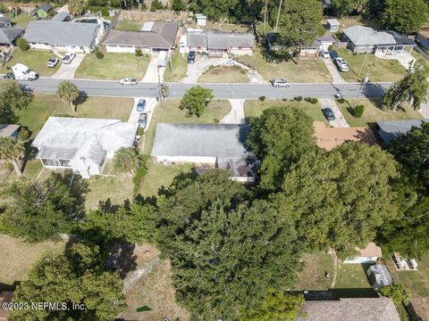 Single Family Residence in Jacksonville FL 727 ANTIGUA Road 30.jpg