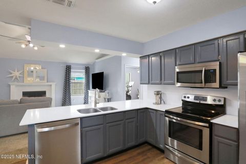 Single Family Residence in Jacksonville FL 7961 EVENING FLOWER Lane.jpg