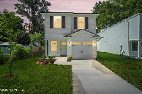 Single Family Residence in Jacksonville FL 8204 DANDY Avenue.jpg