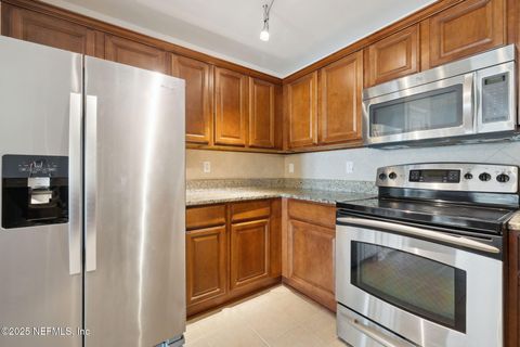 Condominium in Jacksonville FL 400 E BAY Street #1902 14.jpg