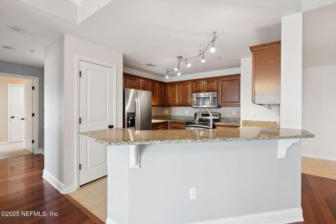 Condominium in Jacksonville FL 400 E BAY Street #1902 12.jpg