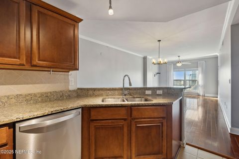 Condominium in Jacksonville FL 400 E BAY Street #1902 15.jpg