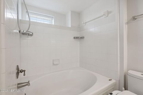 Condominium in Jacksonville FL 400 E BAY Street #1902 20.jpg