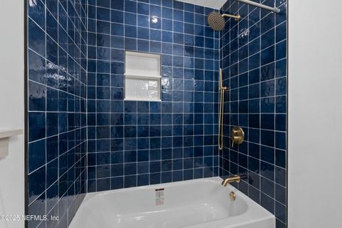 Single Family Residence in Jacksonville FL 3303 PLUM Street 16.jpg