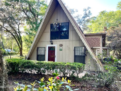 Single Family Residence in Florahome FL 510 W HILLSBOROUGH Avenue.jpg