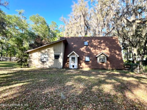 Single Family Residence in Florahome FL 510 W HILLSBOROUGH Avenue 1.jpg