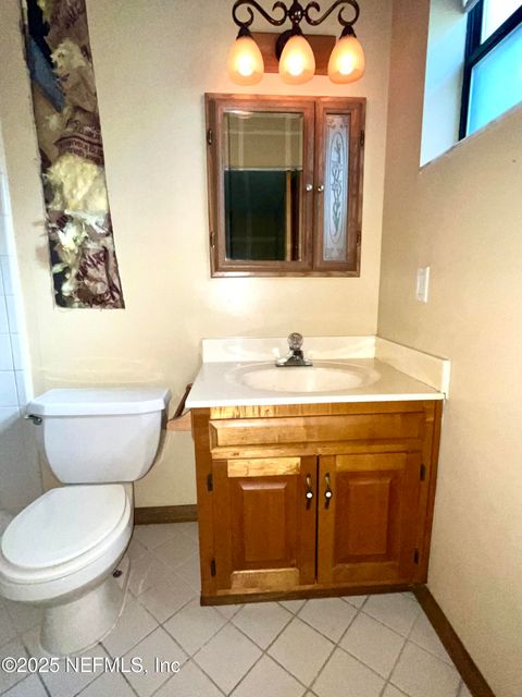 Single Family Residence in Florahome FL 510 W HILLSBOROUGH Avenue 15.jpg