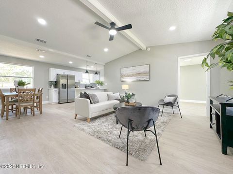 Single Family Residence in Jacksonville FL 7581 FALCON TRACE Court.jpg