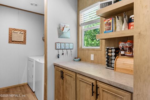 Mobile Home in Jacksonville FL 13178 DUVAL LAKE Road 11.jpg