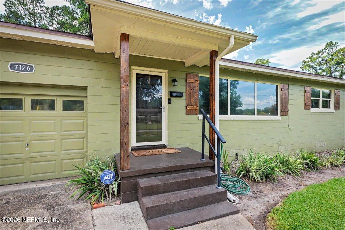7126 Sans Souci Rd, Jacksonville, FL 32216 photo